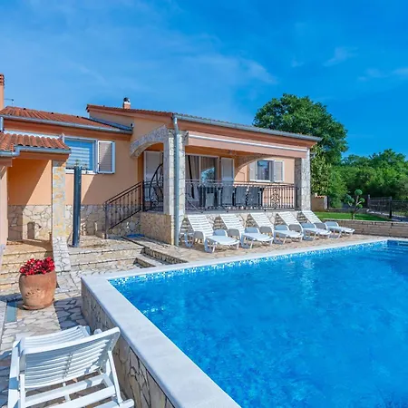 Flora, Warm And Sunny * Loborika