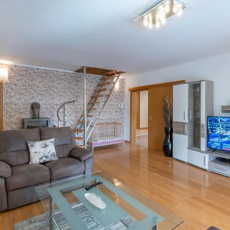 Flora, Warm And Sunny